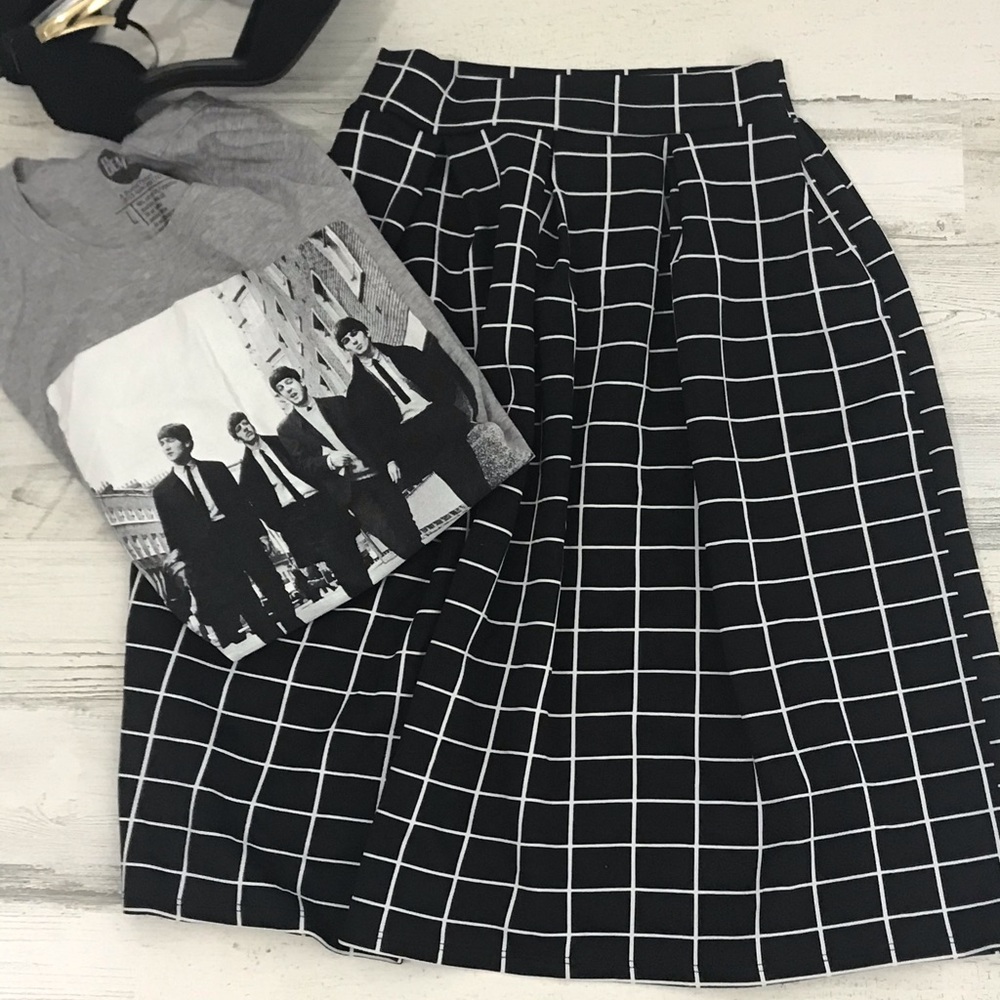 Black Silhouette N.Y.C. Skirt